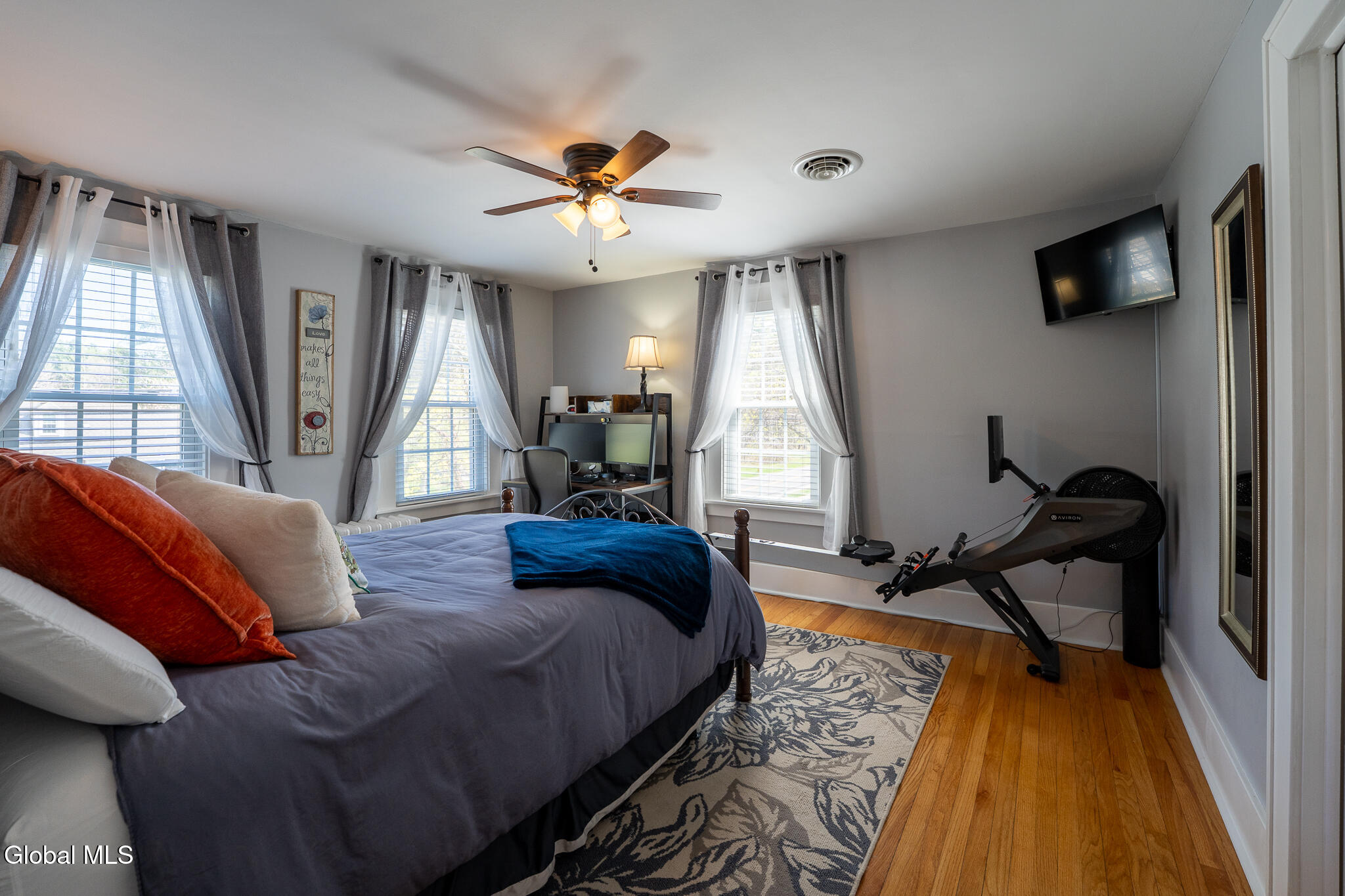 285 Elsmere Avenue Delmar NY 12054