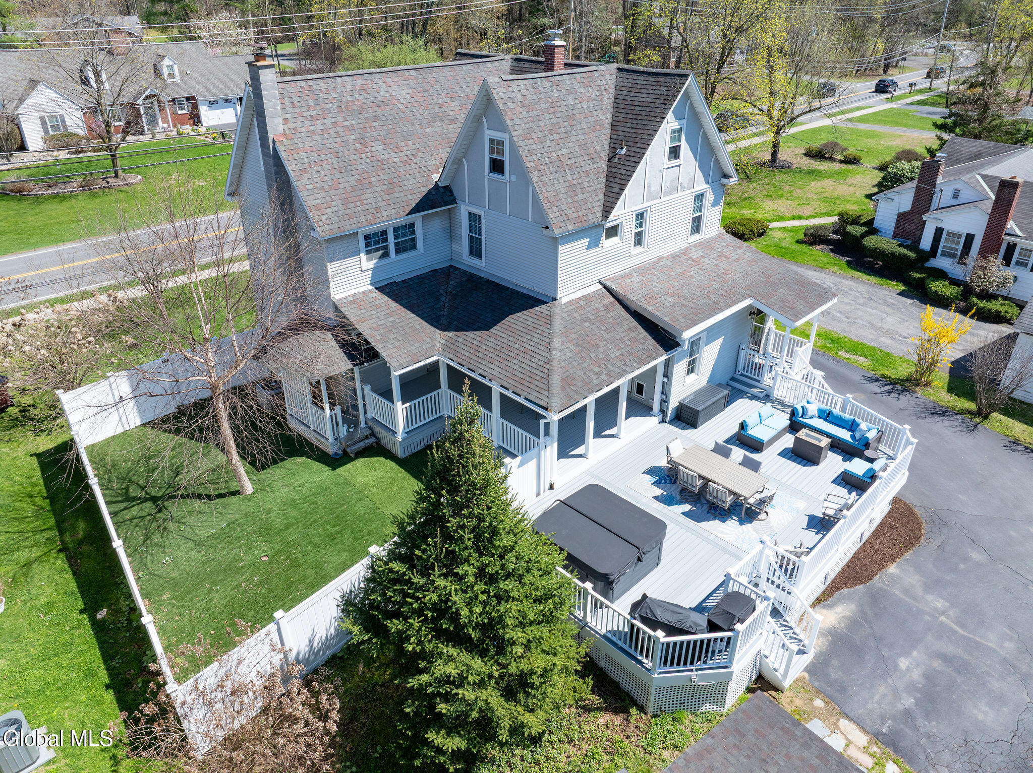 285 Elsmere Avenue Delmar NY 12054