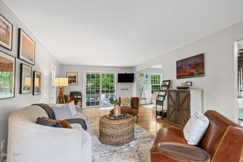 2109 Orchard Park Drive Schenectady NY 12309