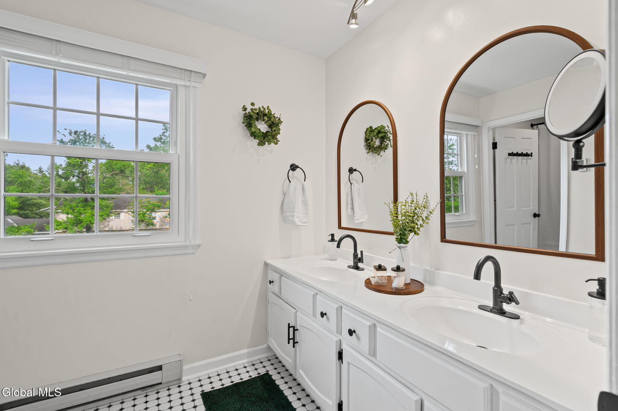 2109 Orchard Park Drive Schenectady NY 12309