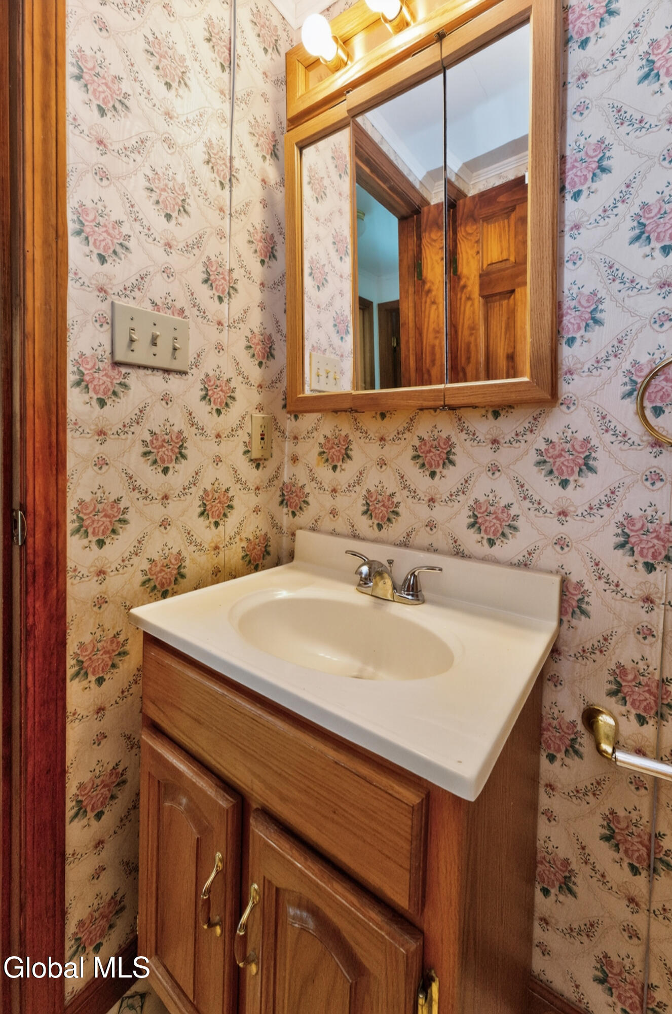 11 Burton Street Johnstown NY 12095