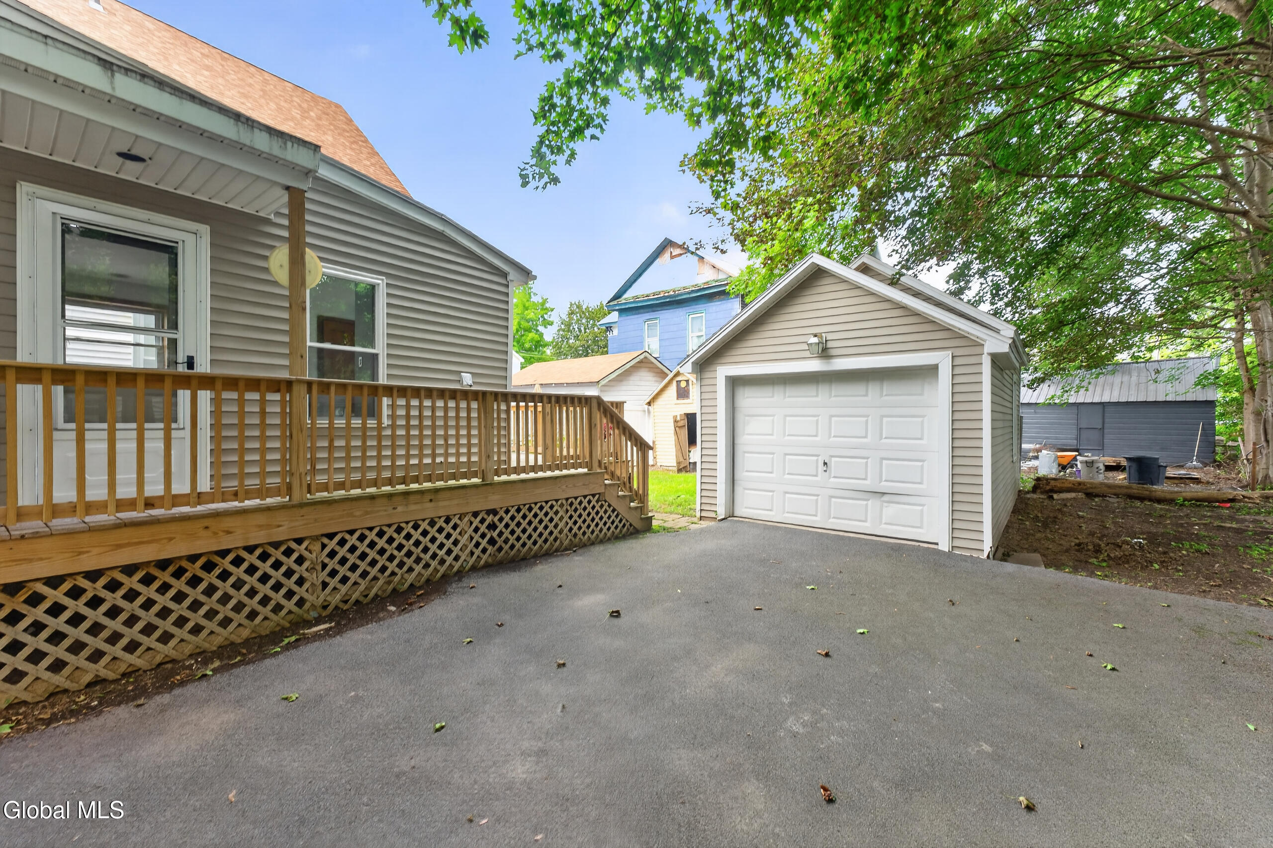 11 Burton Street Johnstown NY 12095
