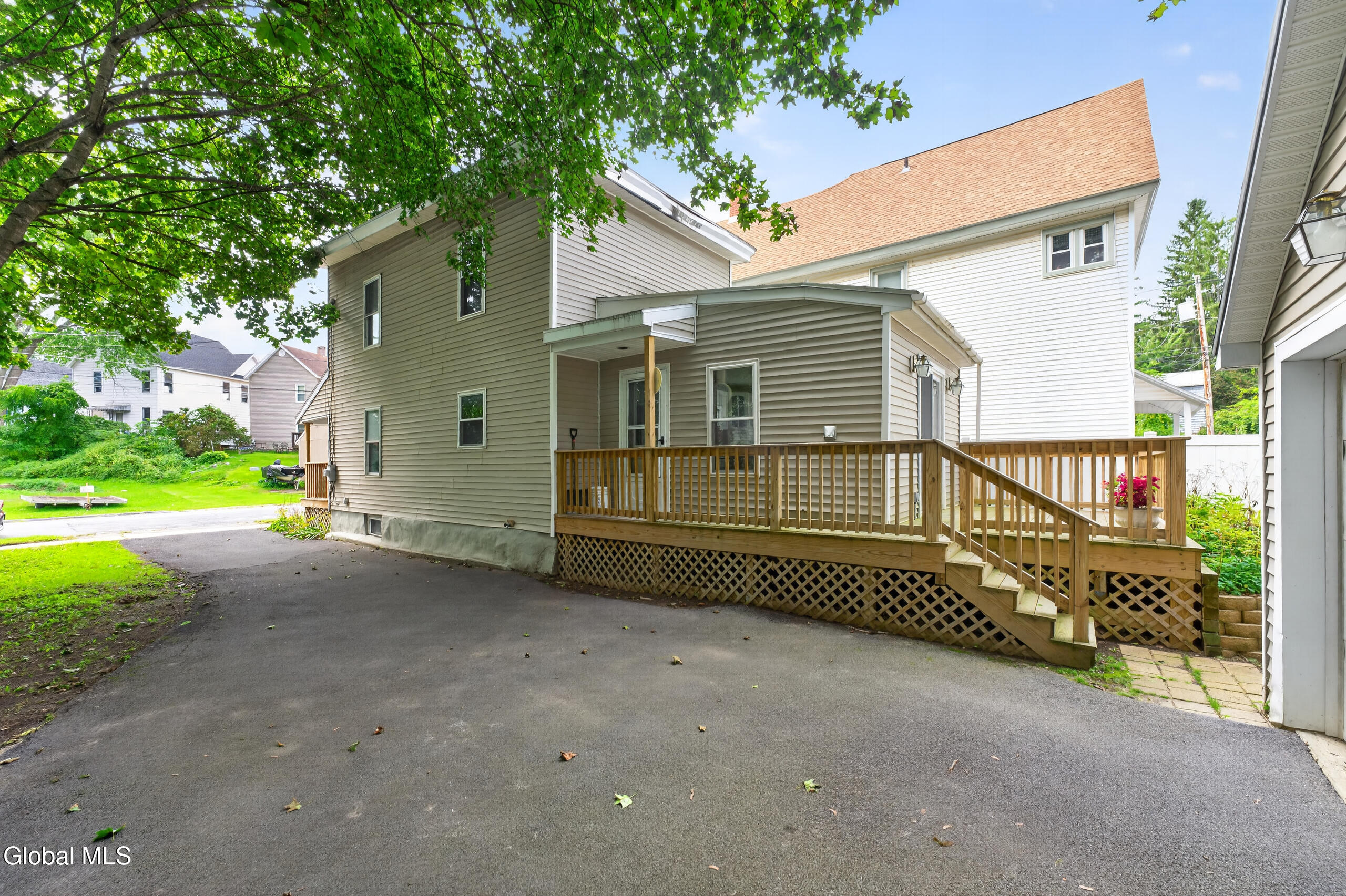 11 Burton Street Johnstown NY 12095