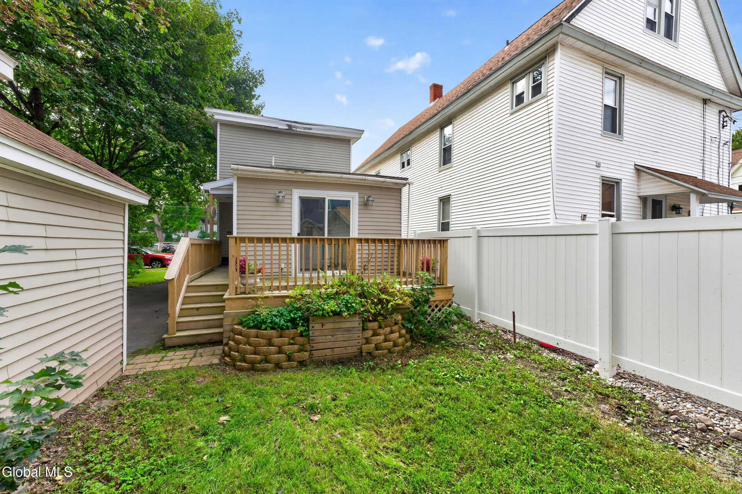 11 Burton Street Johnstown NY 12095
