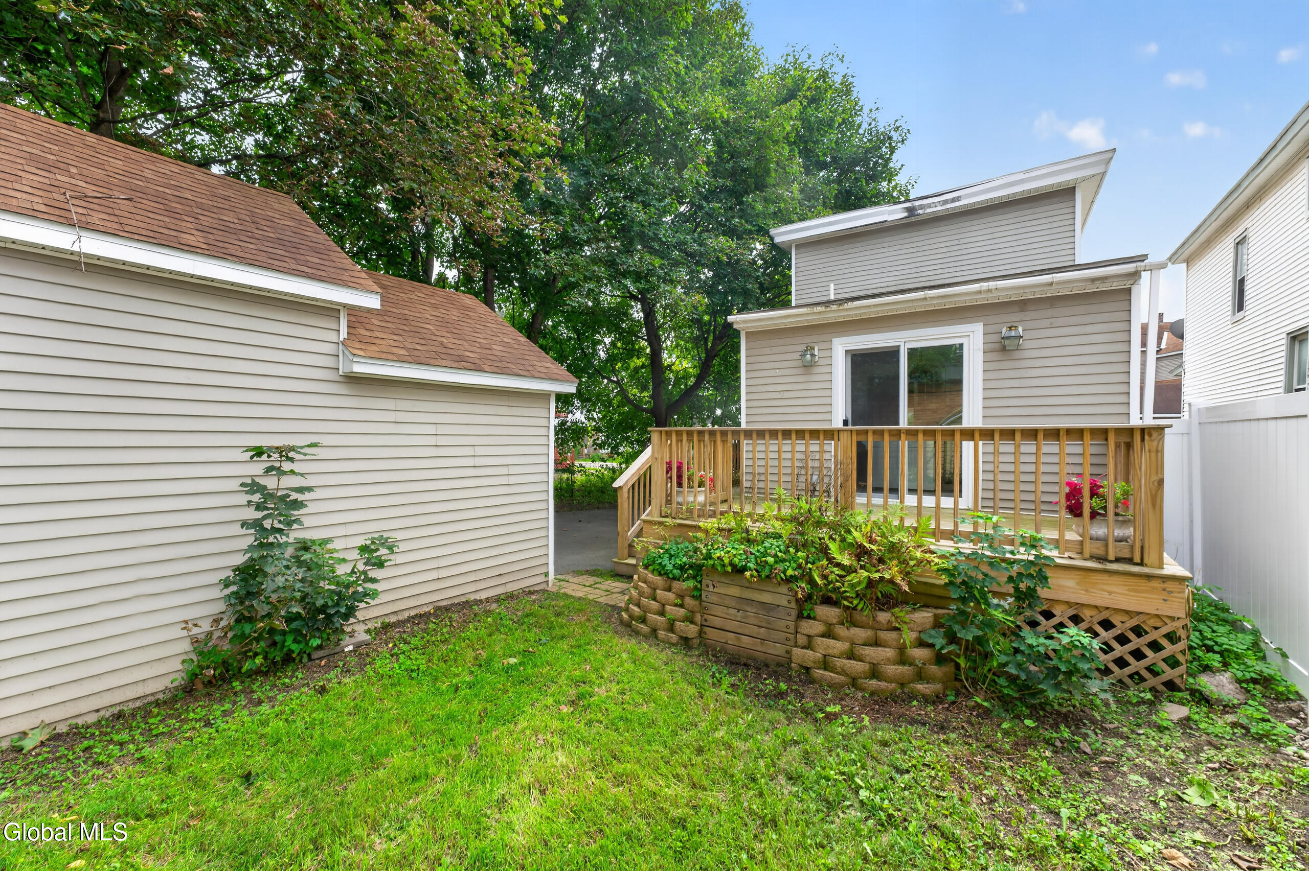11 Burton Street Johnstown NY 12095