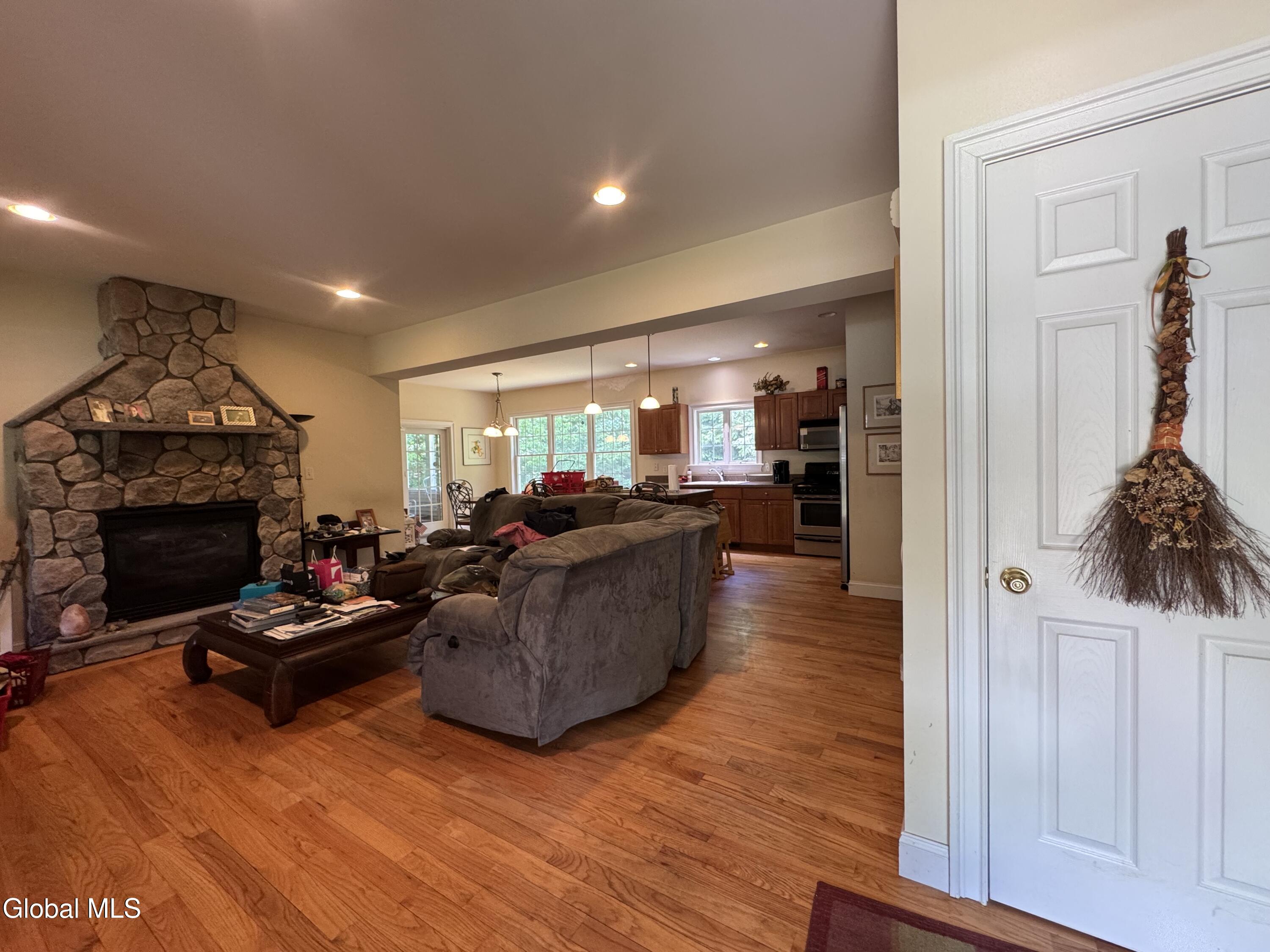 3 Hillcrest Lane Saratoga Springs NY 12866