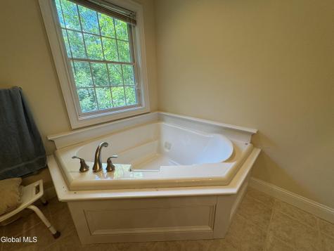 3 Hillcrest Lane Saratoga Springs NY 12866