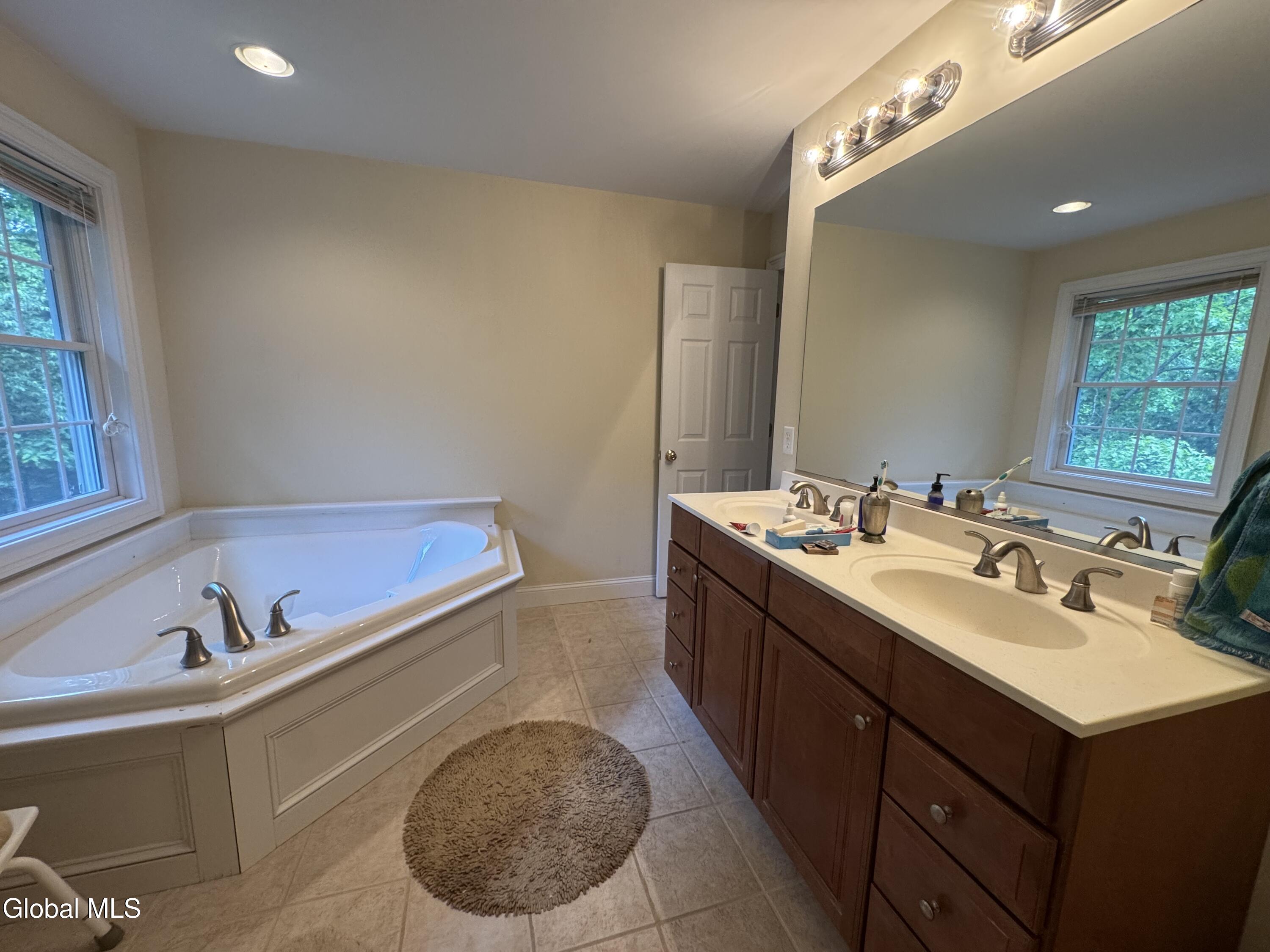 3 Hillcrest Lane Saratoga Springs NY 12866