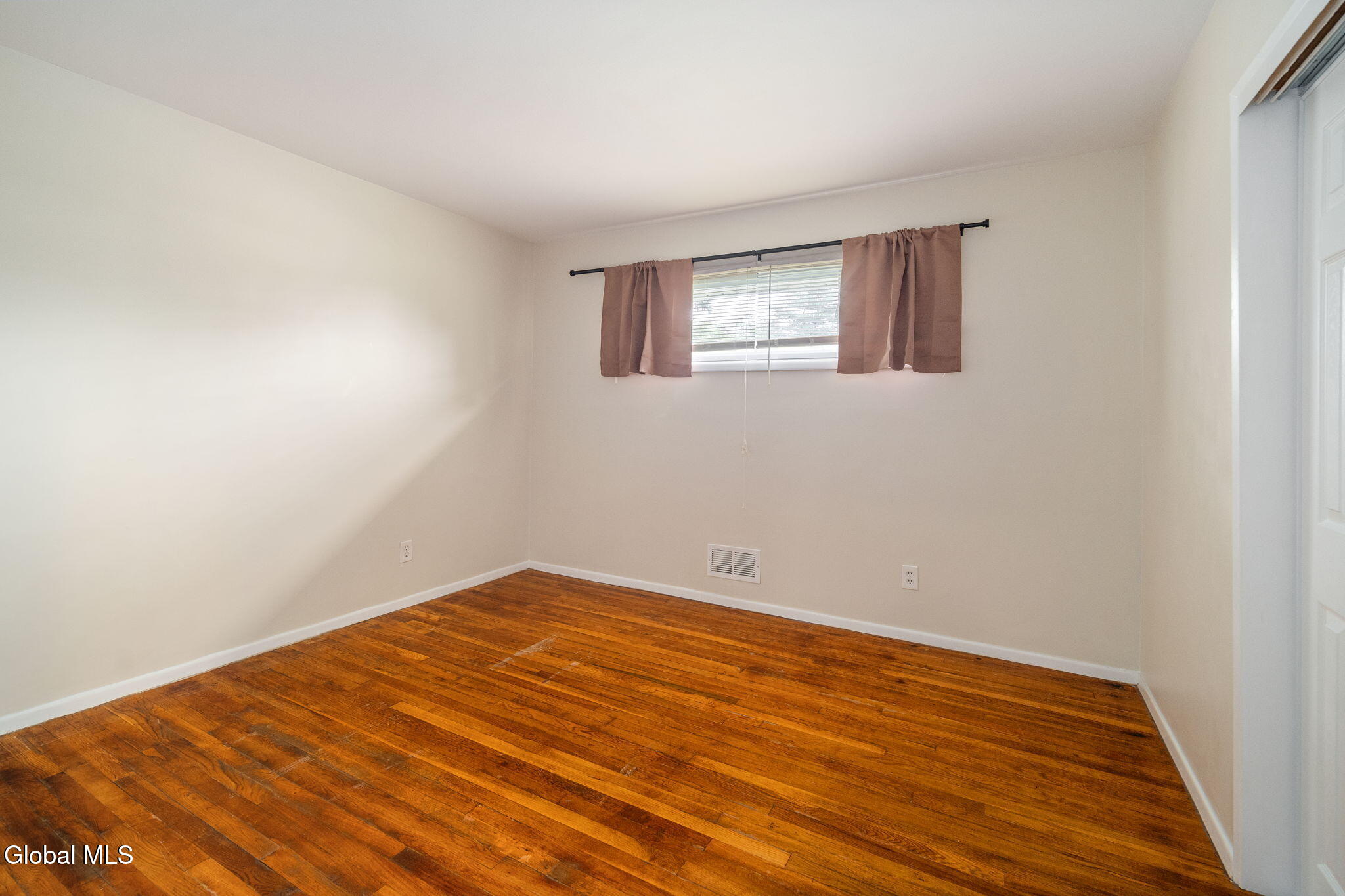 7 Colt Road Albany NY 12205