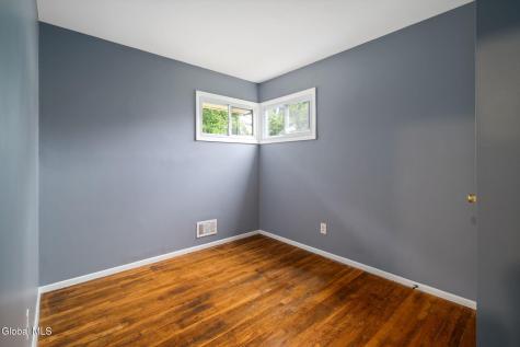 7 Colt Road Albany NY 12205