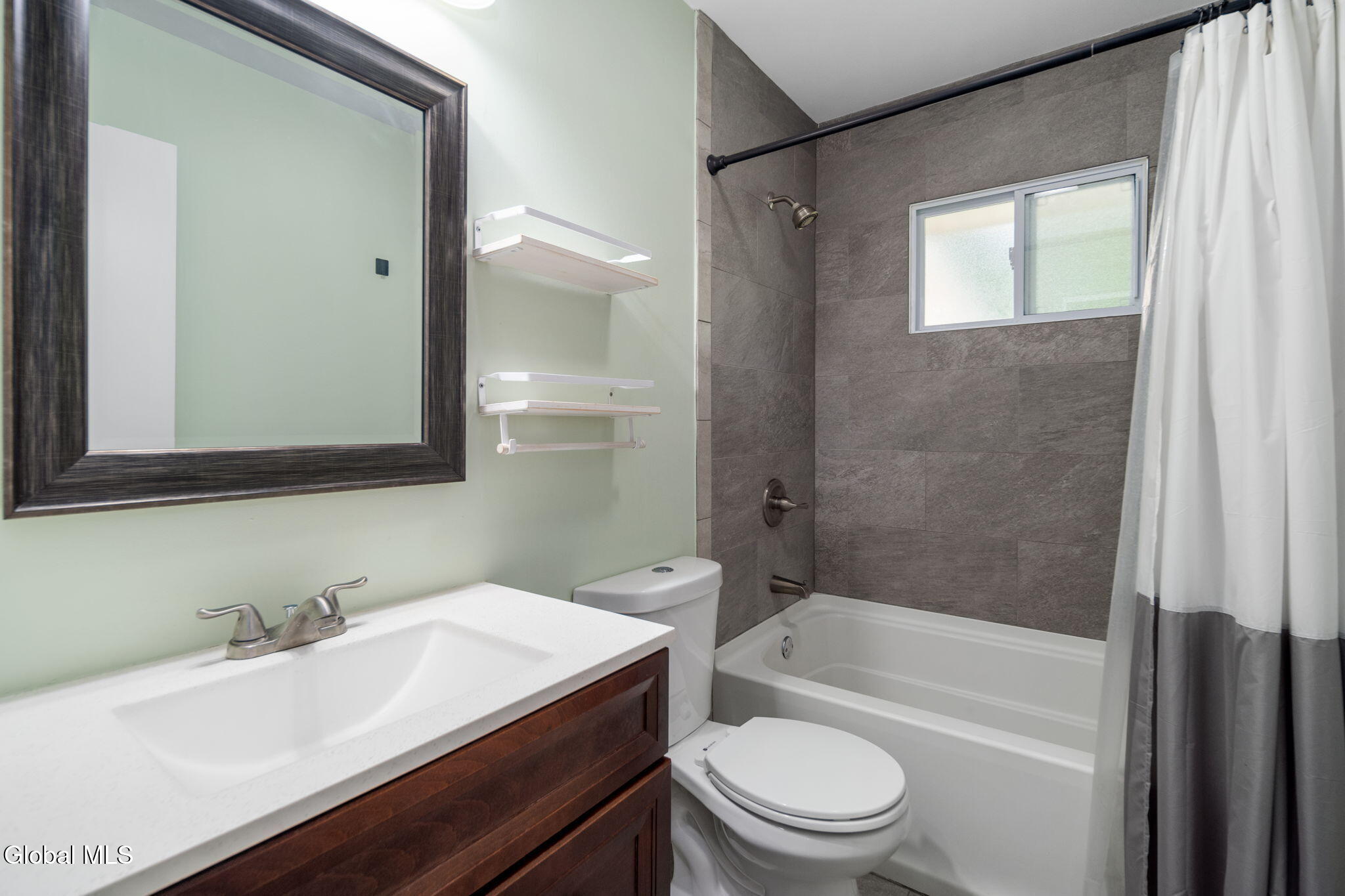 7 Colt Road Albany NY 12205