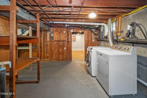 7 Colt Road Albany NY 12205