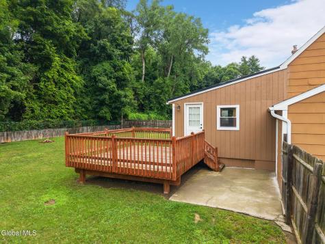 7 Colt Road Albany NY 12205
