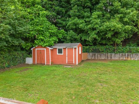7 Colt Road Albany NY 12205