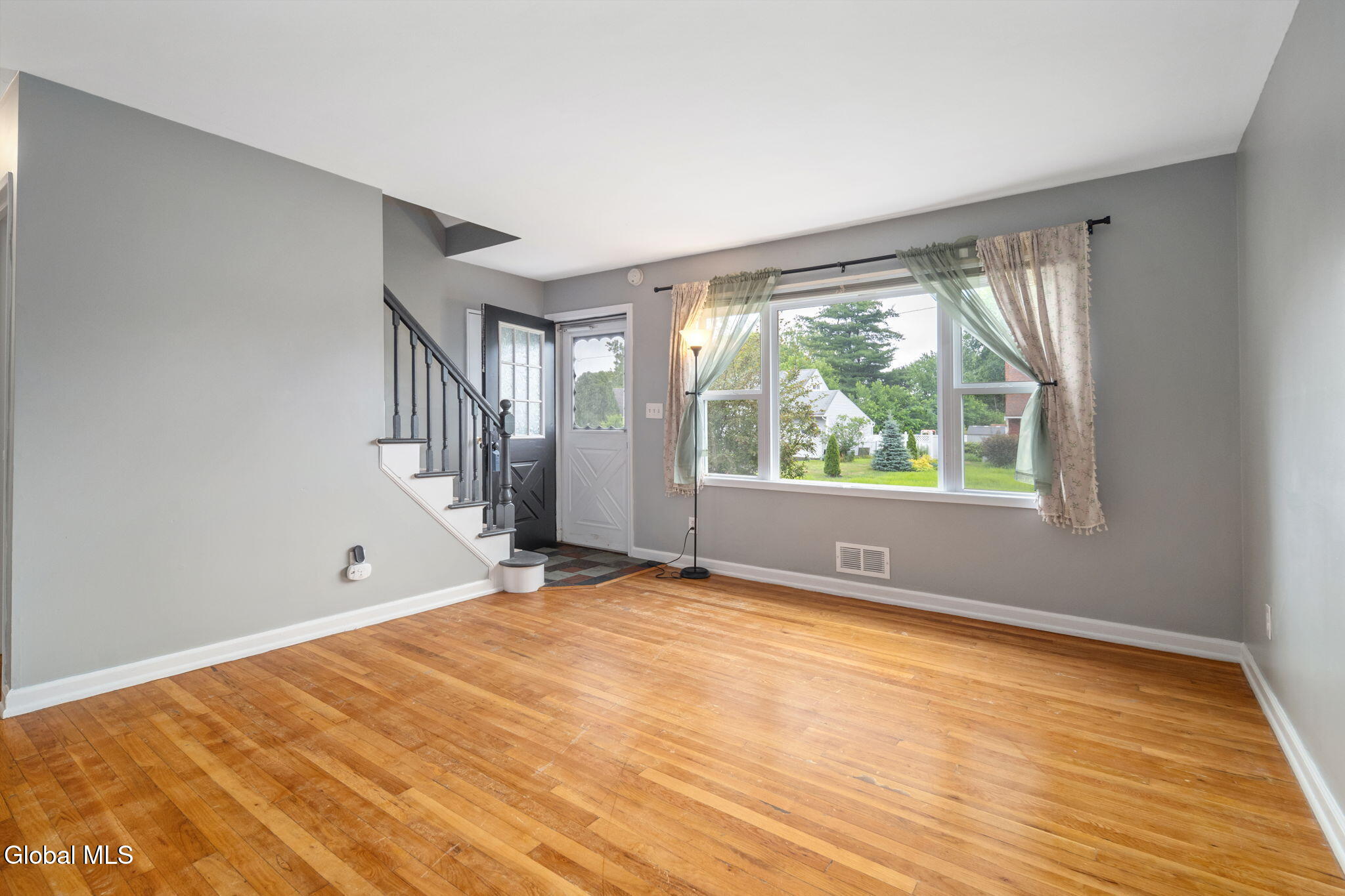 7 Colt Road Albany NY 12205