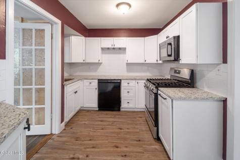7 Colt Road Albany NY 12205