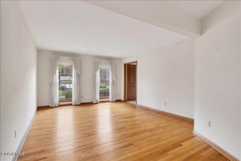 1058 Valerie Drive Schenectady NY 12309