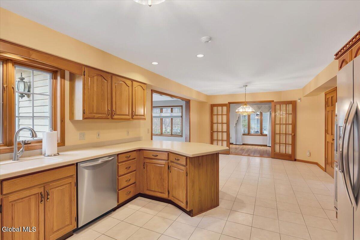 1058 Valerie Drive Schenectady NY 12309