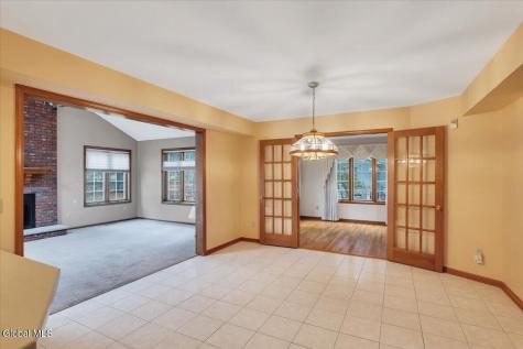 1058 Valerie Drive Schenectady NY 12309