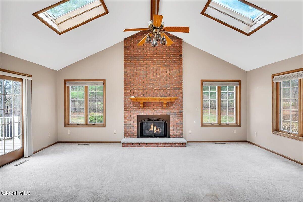 1058 Valerie Drive Schenectady NY 12309