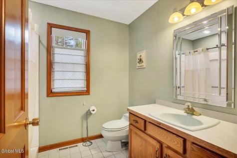 1058 Valerie Drive Schenectady NY 12309