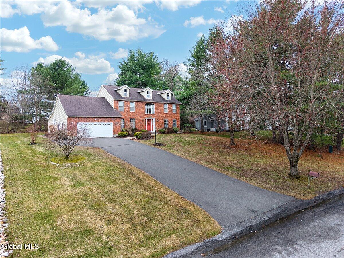 1058 Valerie Drive Schenectady NY 12309