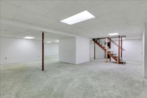 1058 Valerie Drive Schenectady NY 12309