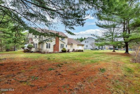 1058 Valerie Drive Schenectady NY 12309