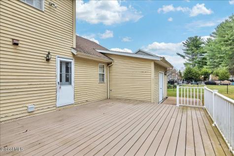 1058 Valerie Drive Schenectady NY 12309