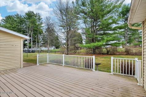 1058 Valerie Drive Schenectady NY 12309