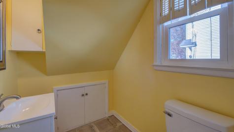 37 E 8th Avenue Gloversville NY 12078