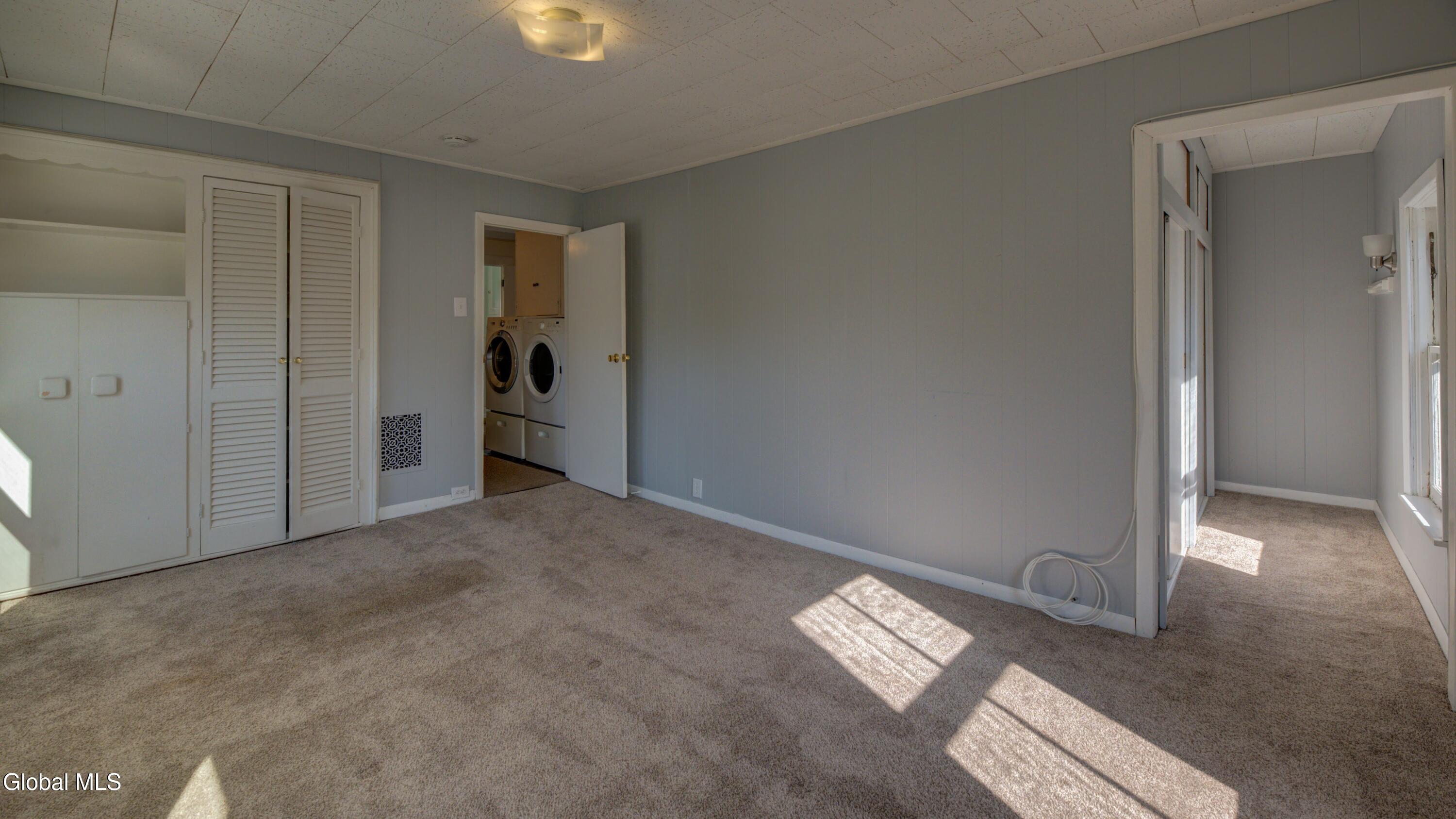 37 E 8th Avenue Gloversville NY 12078