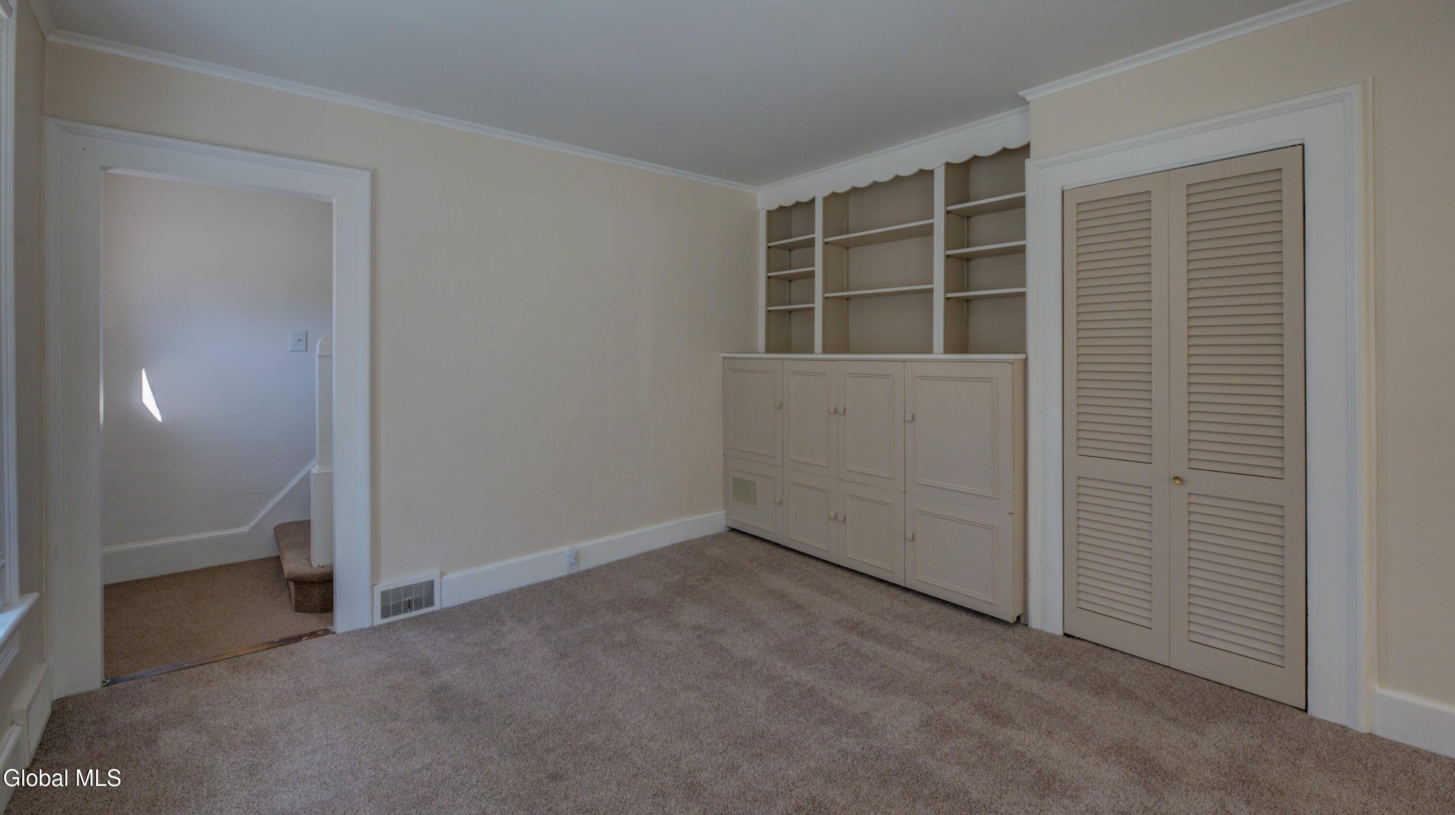 37 E 8th Avenue Gloversville NY 12078