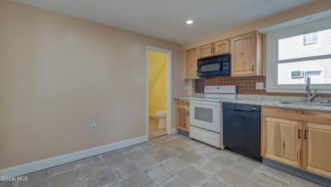 37 E 8th Avenue Gloversville NY 12078