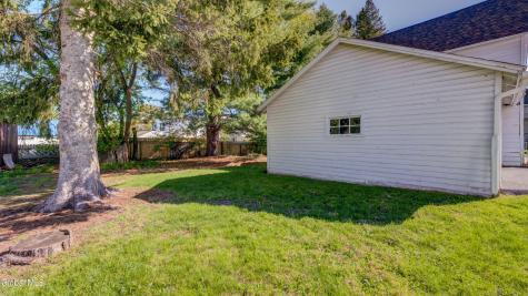 37 E 8th Avenue Gloversville NY 12078