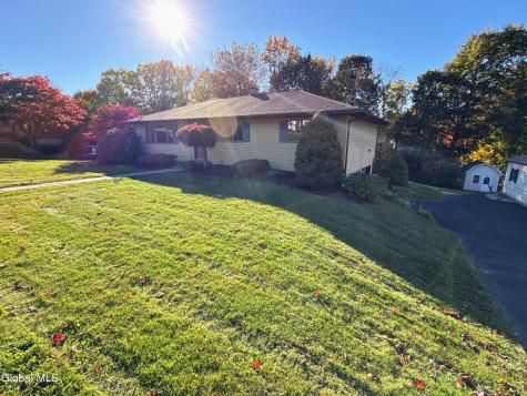 9 Big Bear Road Troy NY 12182