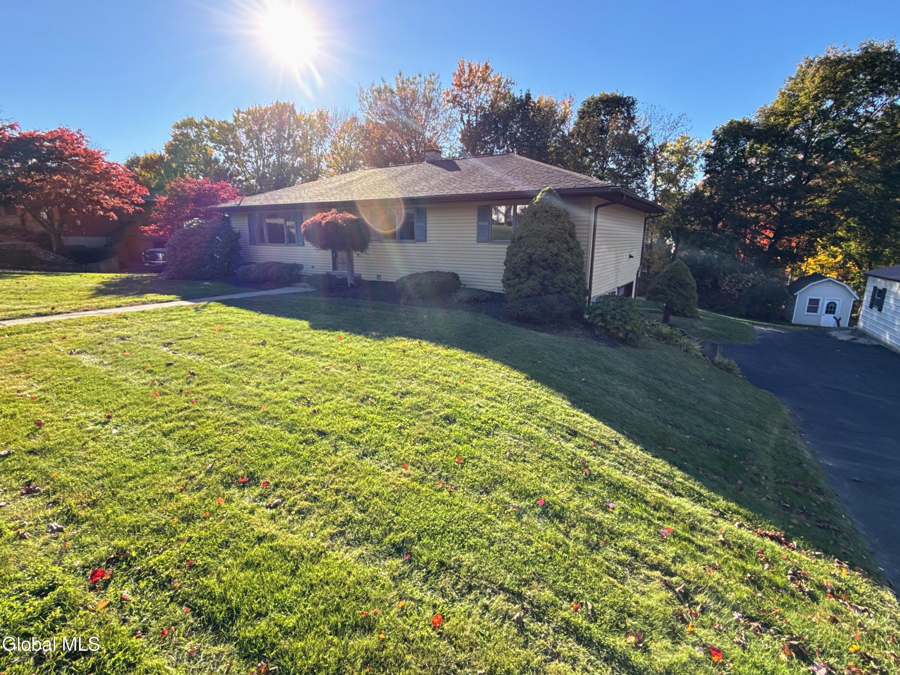 9 Big Bear Road Troy NY 12182