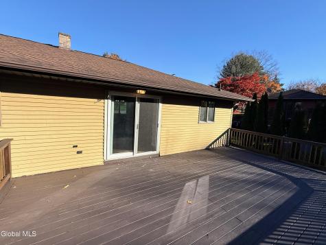 9 Big Bear Road Troy NY 12182