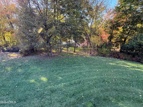 9 Big Bear Road Troy NY 12182