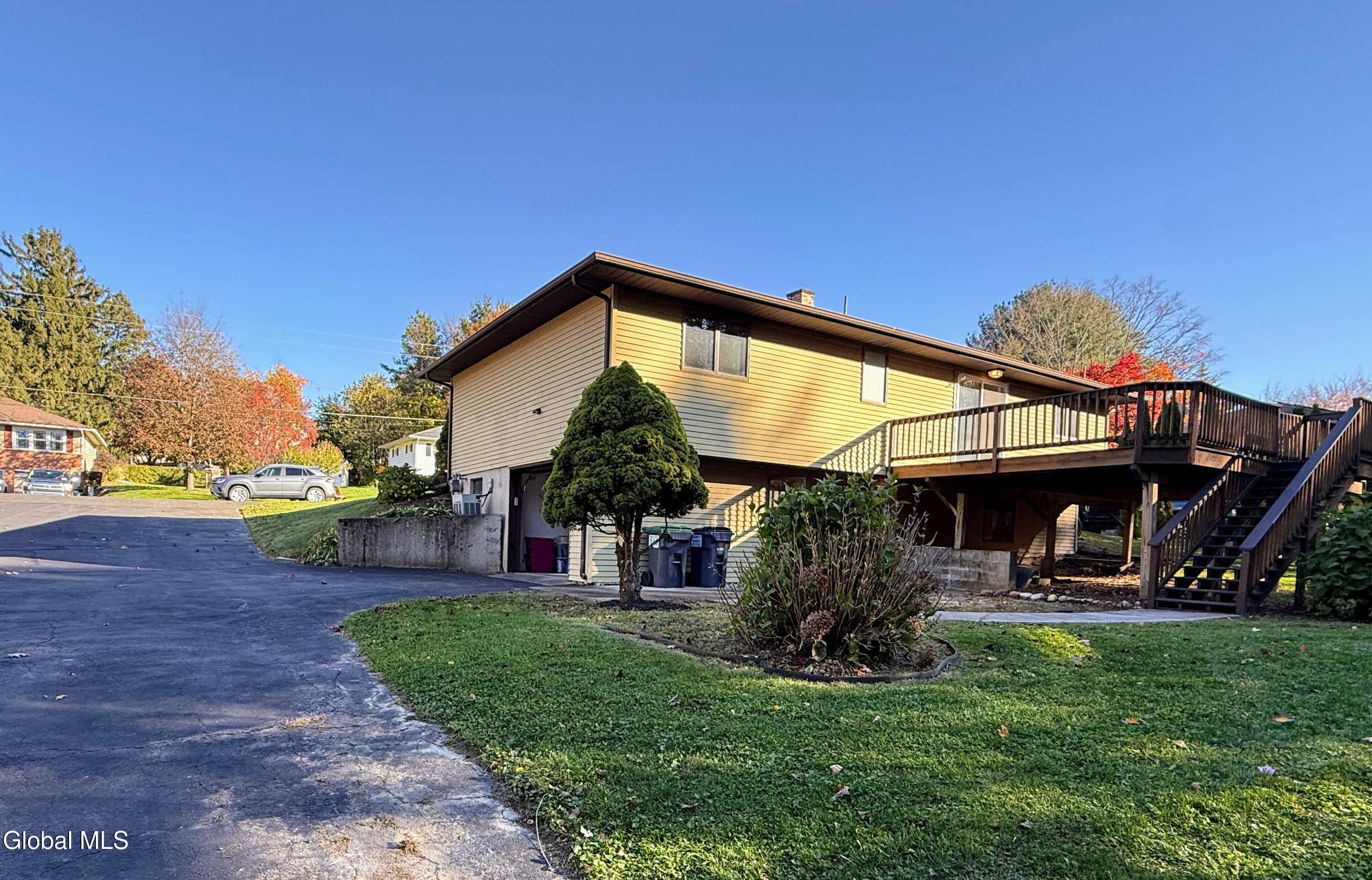 9 Big Bear Road Troy NY 12182