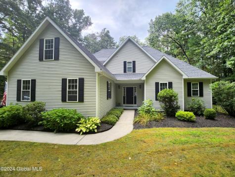 27 Barrington Gansevoort NY 12831