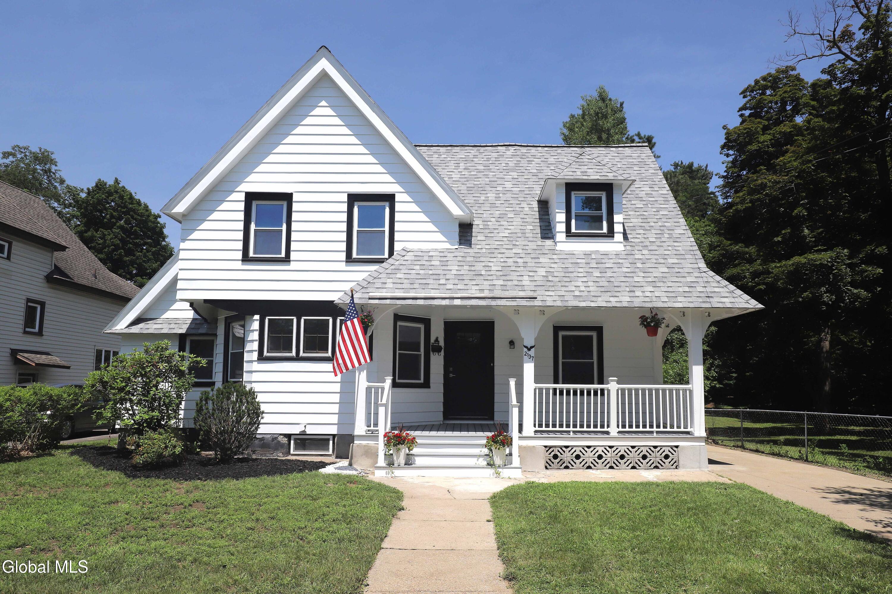 2137 Campbell Avenue Schenectady NY 12306