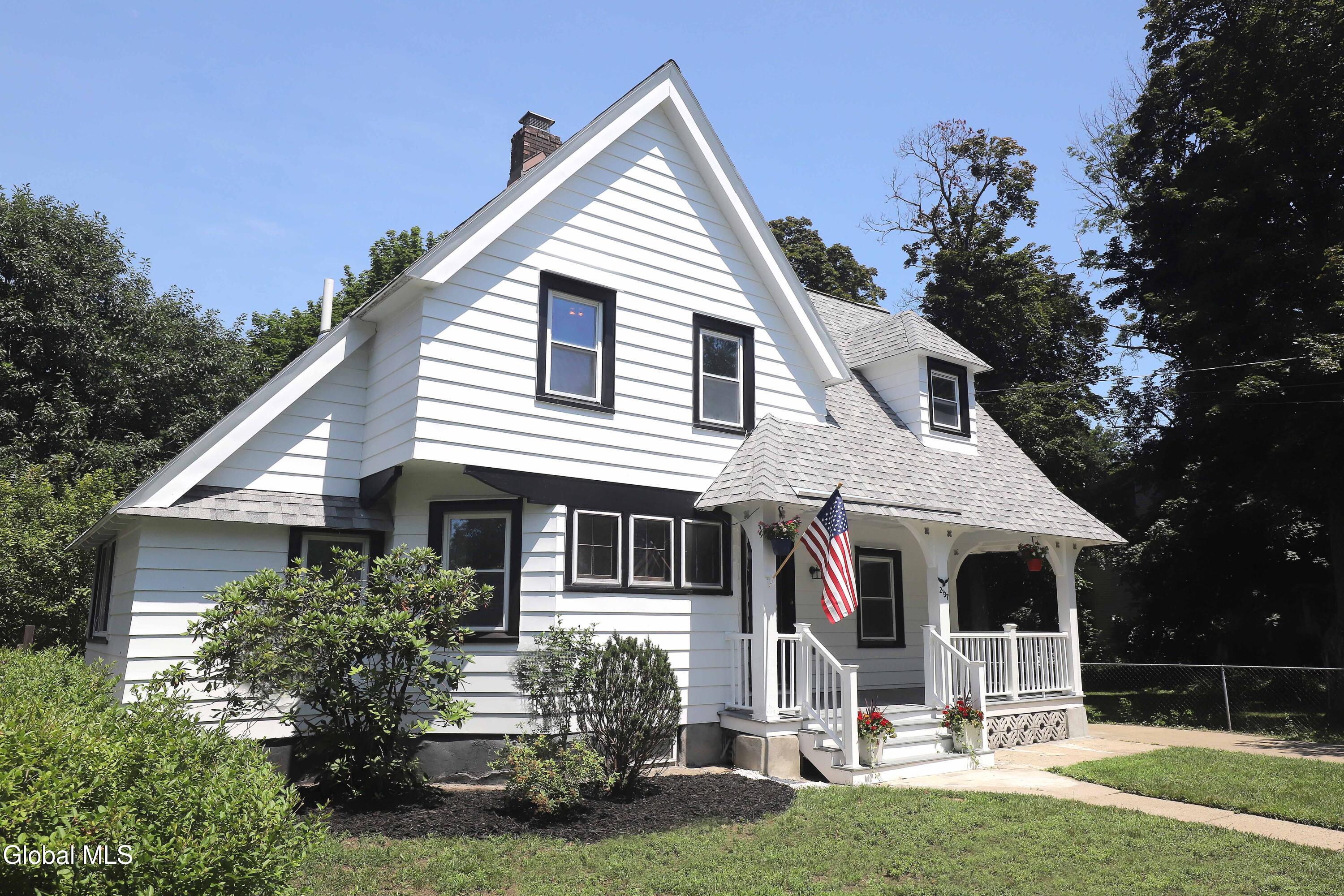 2137 Campbell Avenue Schenectady NY 12306