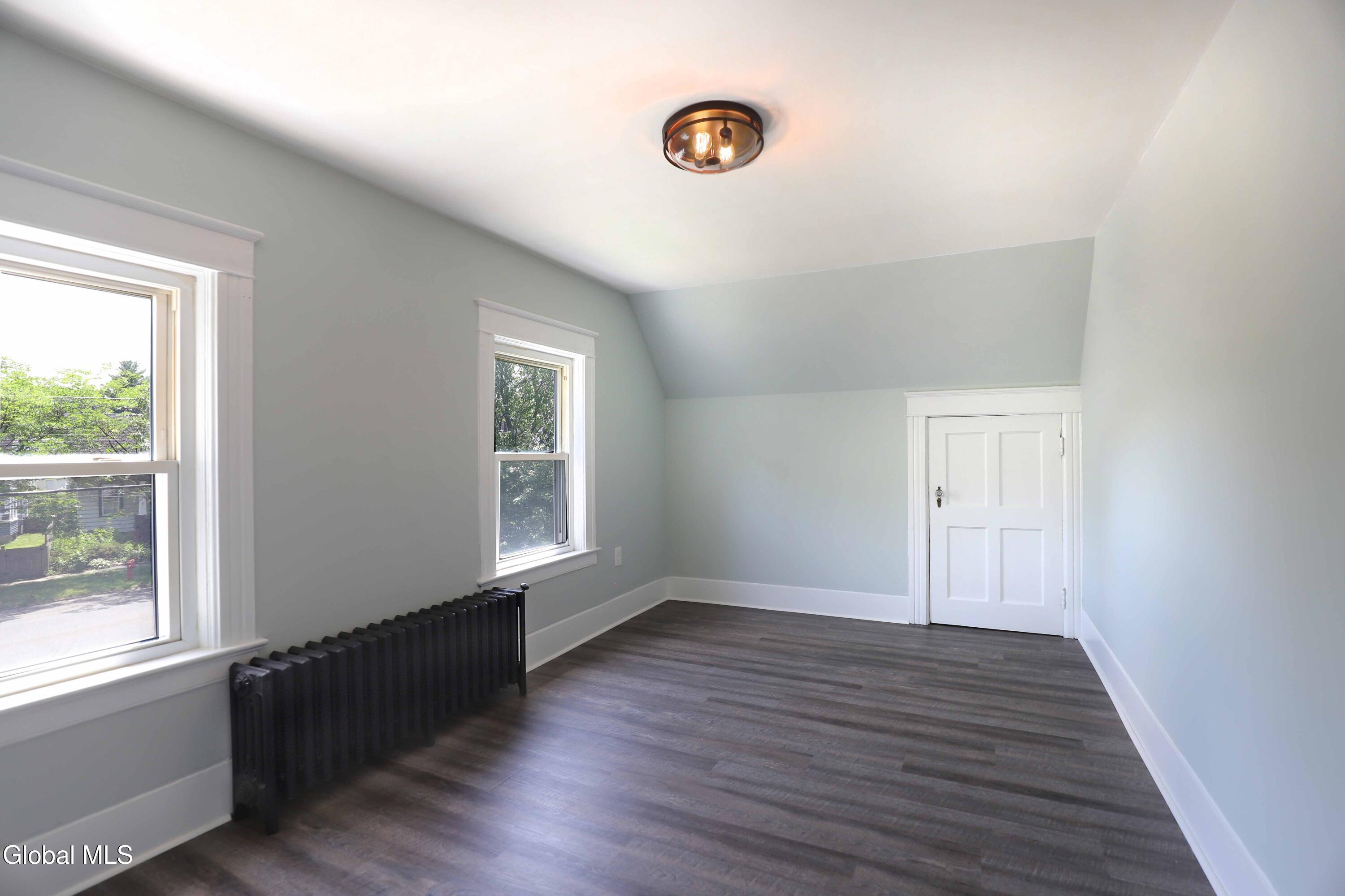 2137 Campbell Avenue Schenectady NY 12306