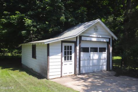 2137 Campbell Avenue Schenectady NY 12306