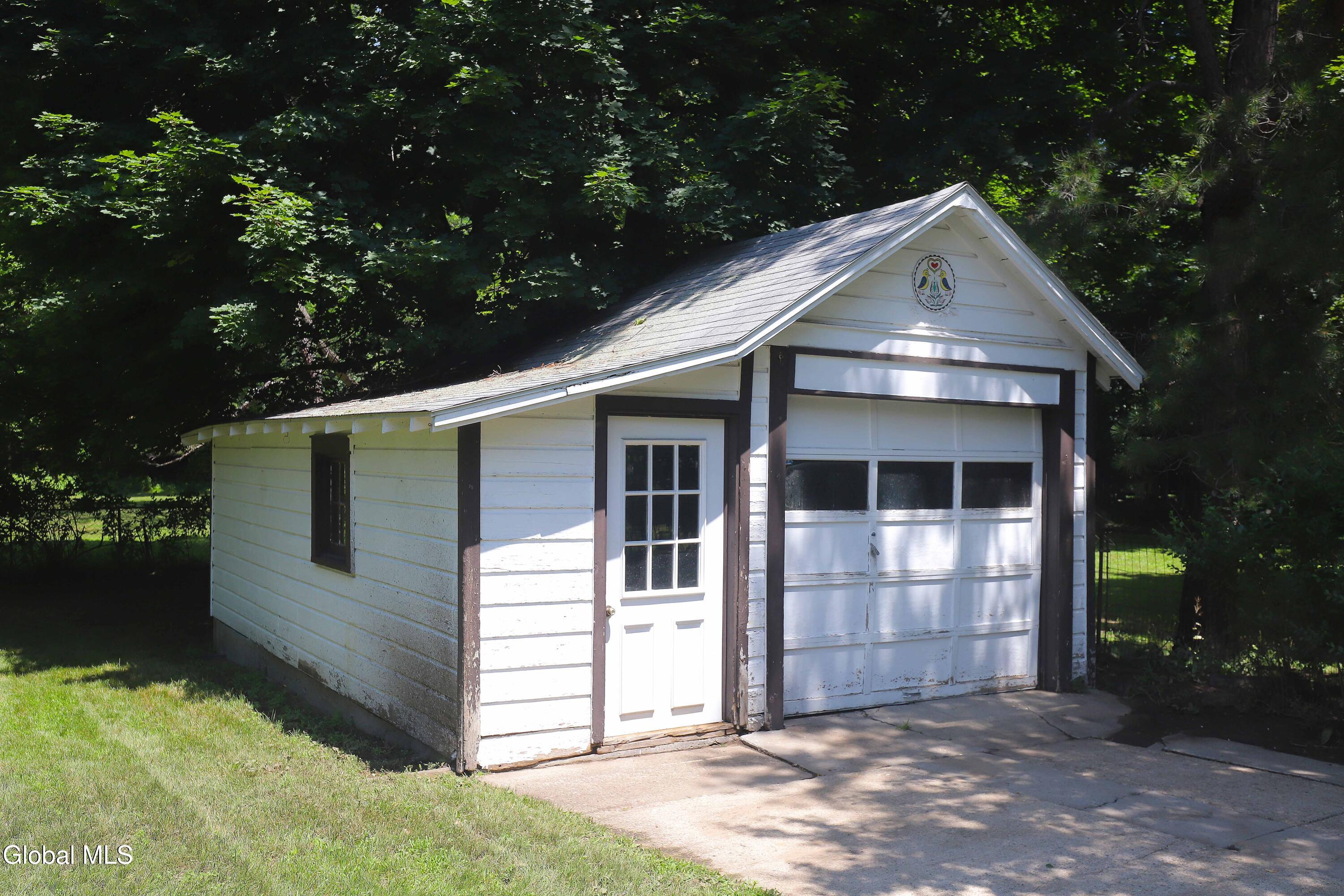 2137 Campbell Avenue Schenectady NY 12306