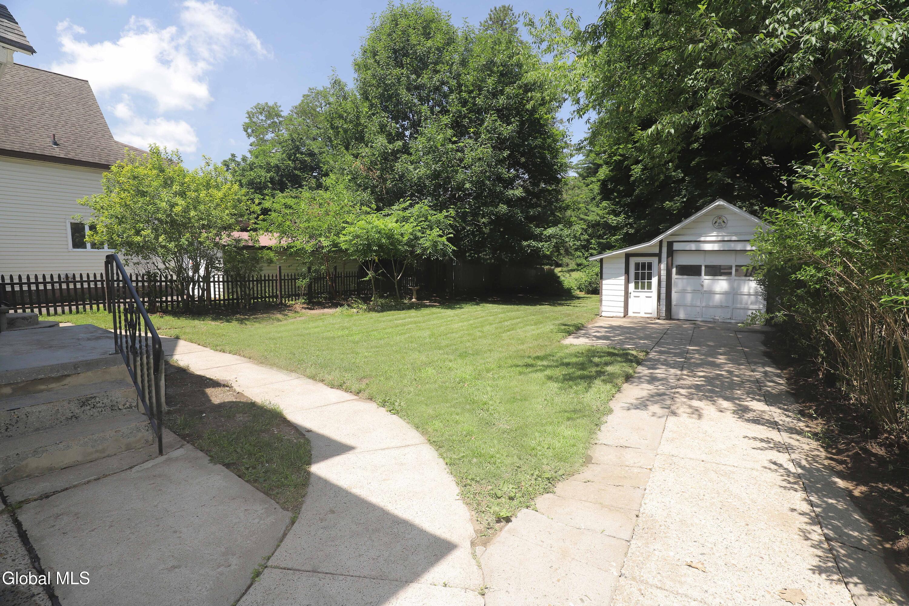 2137 Campbell Avenue Schenectady NY 12306