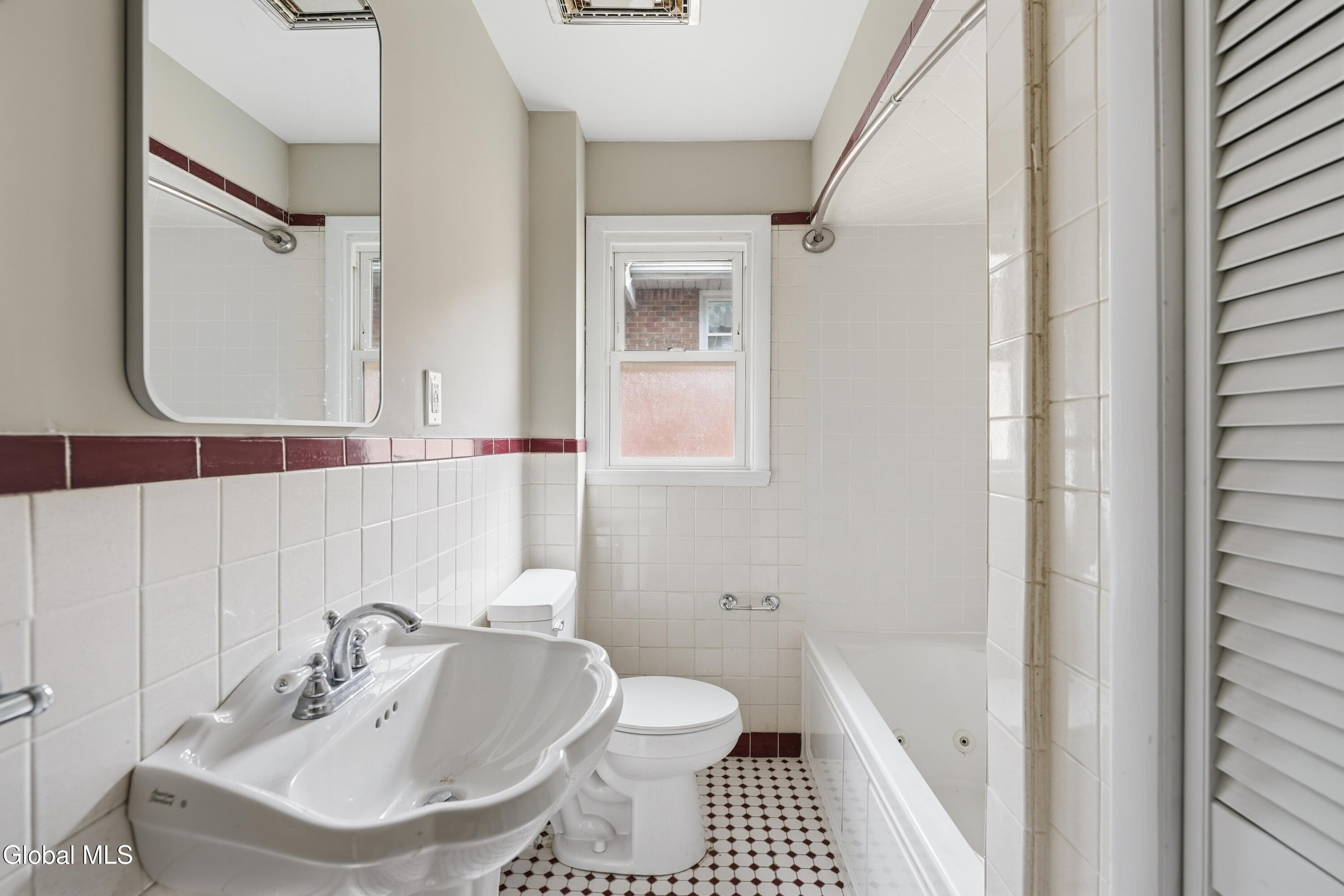 32 Carroll Avenue Albany NY 12203