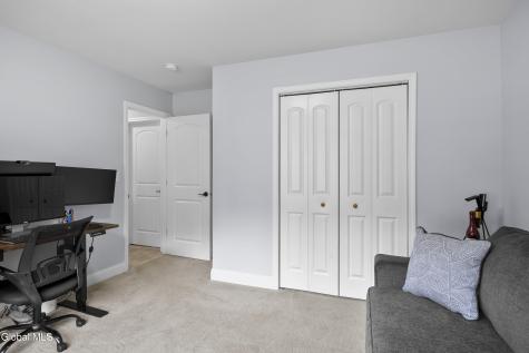 3062 Sunset Lane Schenectady NY 12303