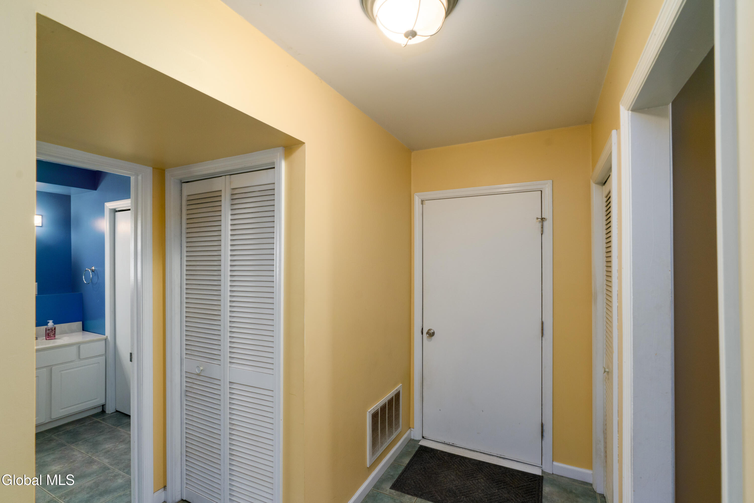 12 Colby Avenue Fultonville NY 12072
